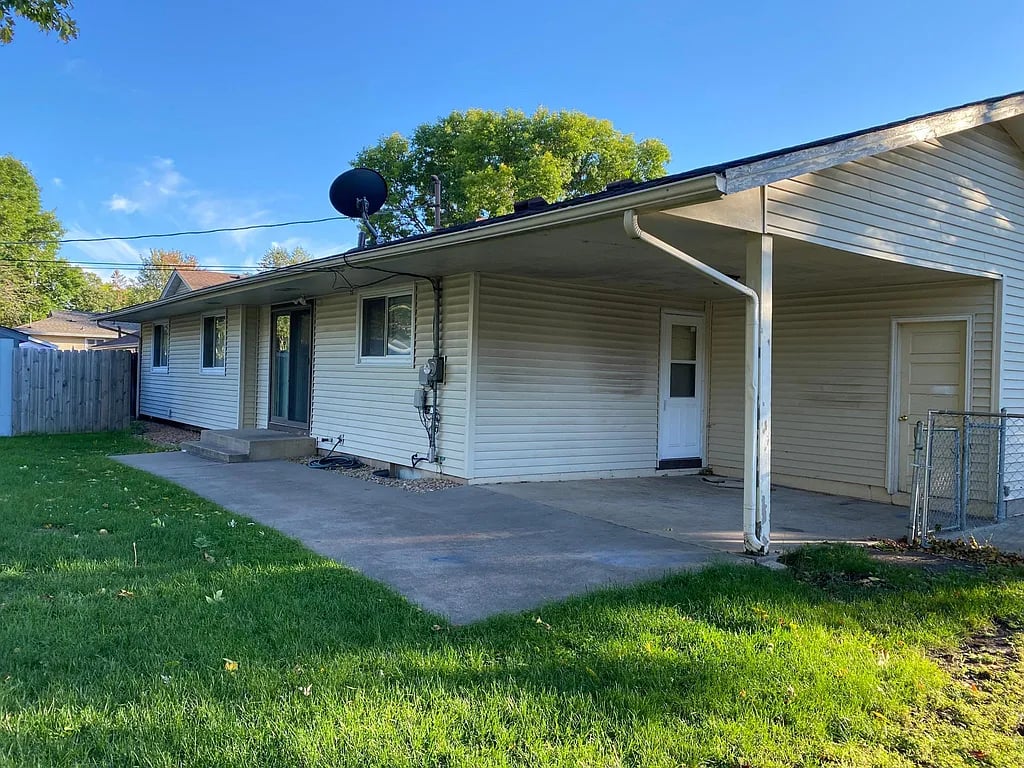 845 Cortland Dr