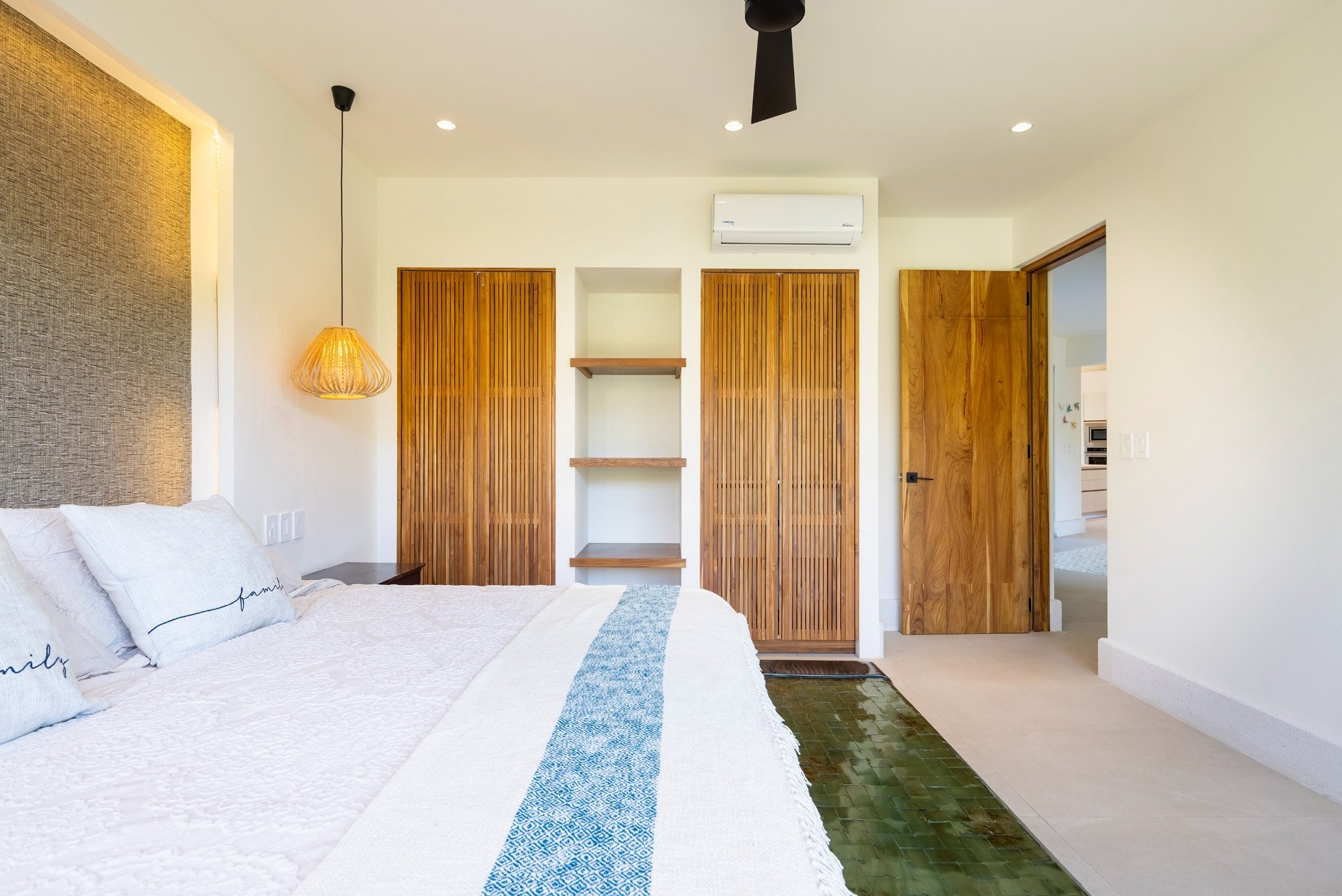 Casa Roacamar:  A Modern Coastal Sanctuary Steps from Playa Bonita