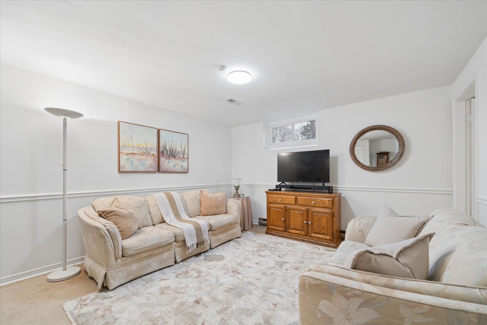 2 Valleycrest Ave