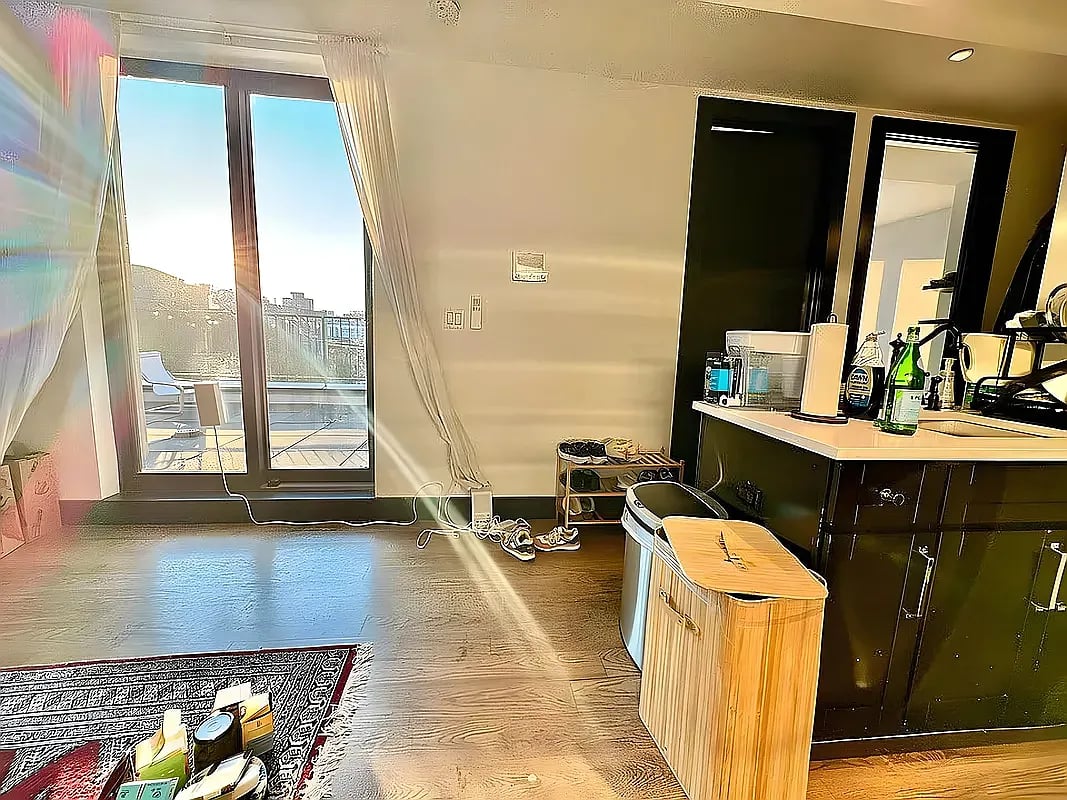 205 Central Ave 2A