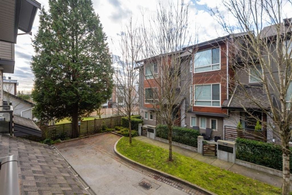 897 Premier St, #1