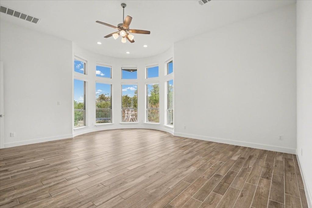 1216 Deerfoot Circle