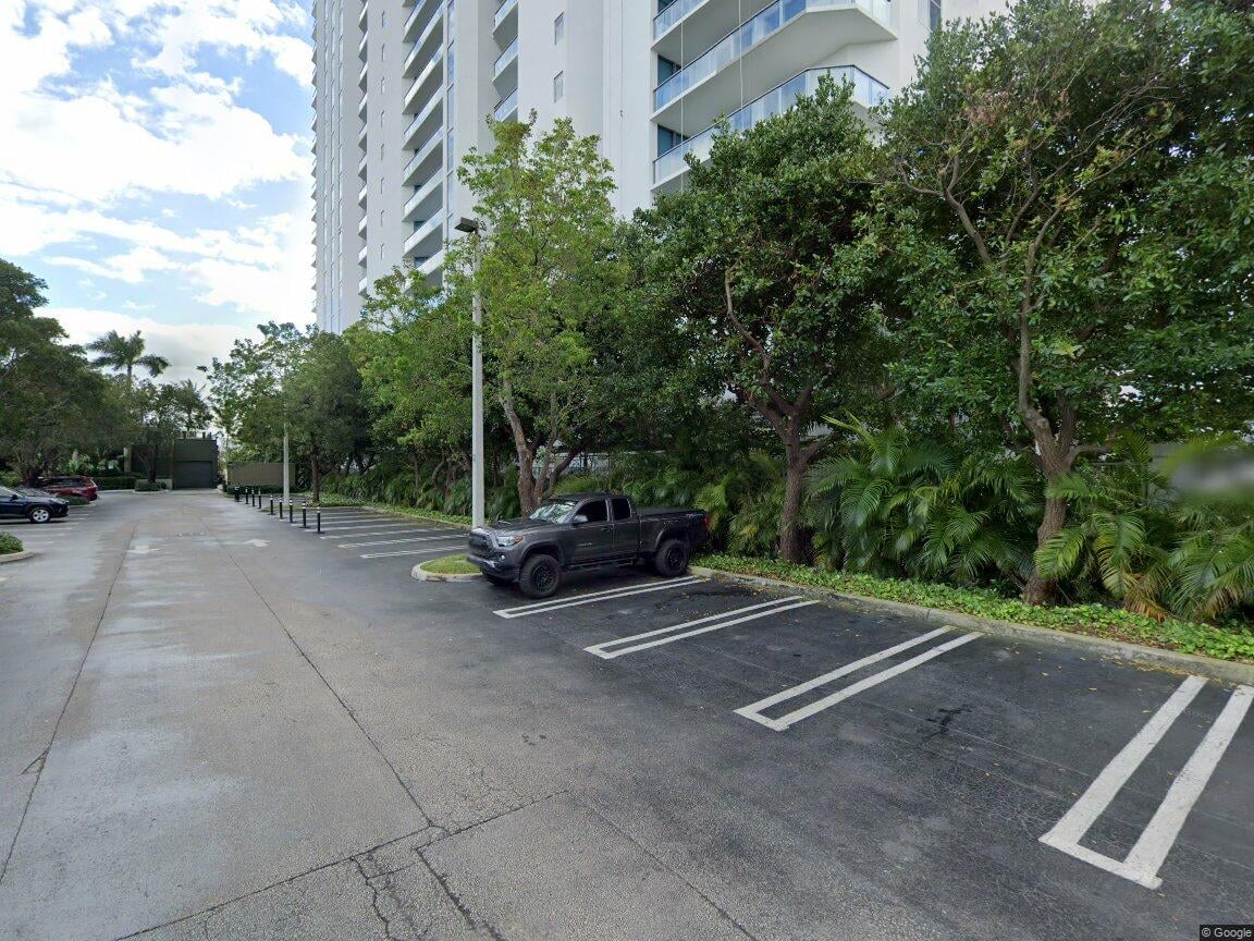 17301 Biscayne Blvd Unit: 1510