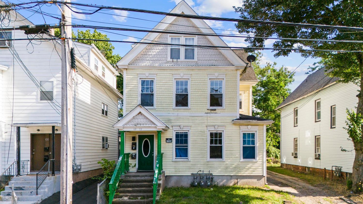 68 Henry St