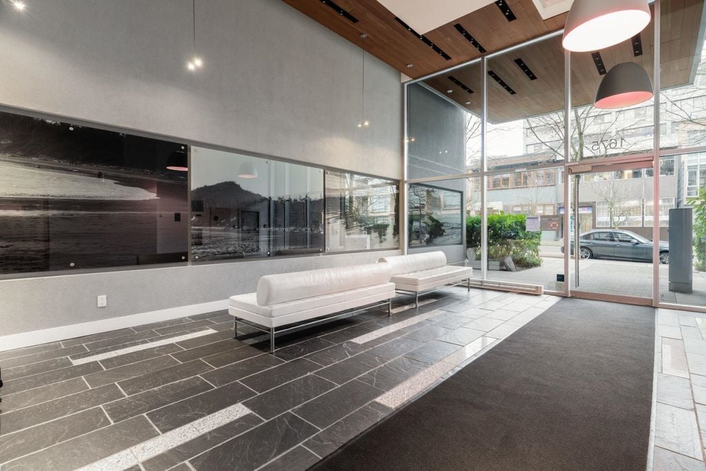 1675 W 8th Ave, #309