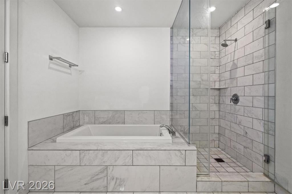 4471 Dean Martin Dr #505