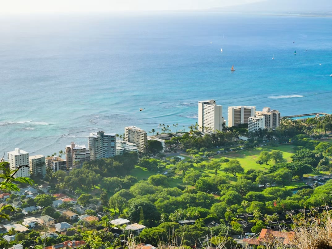 Why Honolulu Apartment Buildings Sell Differently Than Mainland Multifamily Properties cover
