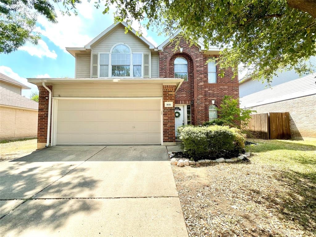 1616 White Oak Loop