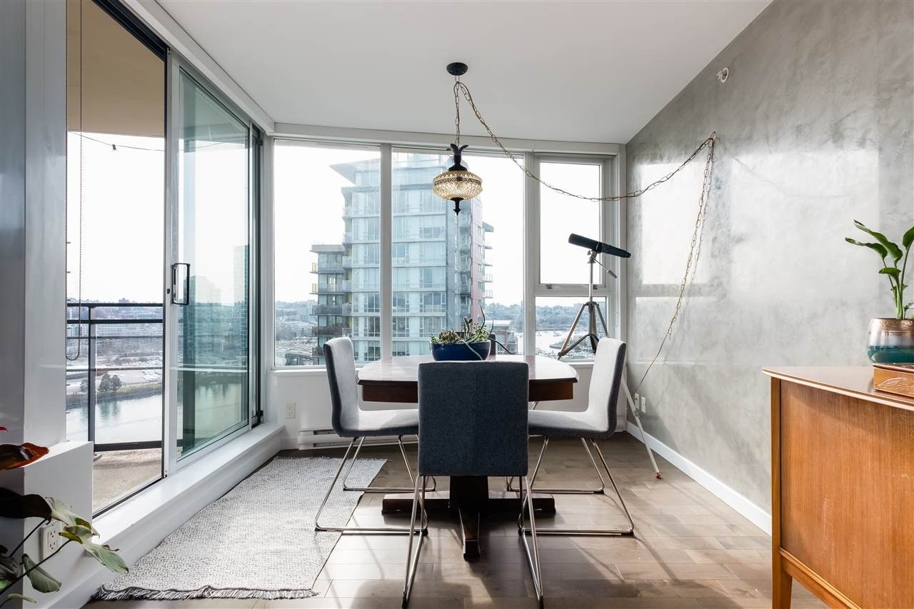 33 Smithe St, #2203