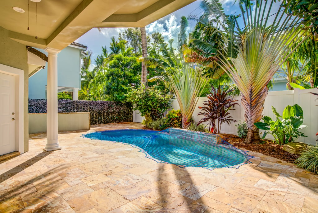 1208 SE 5th Court