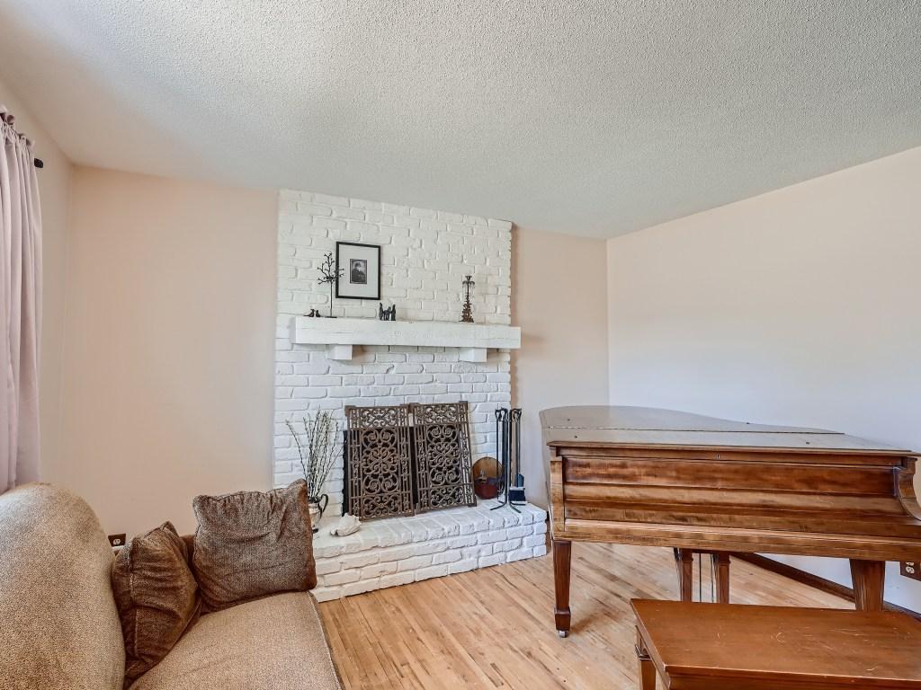 13708 Fordham Ave