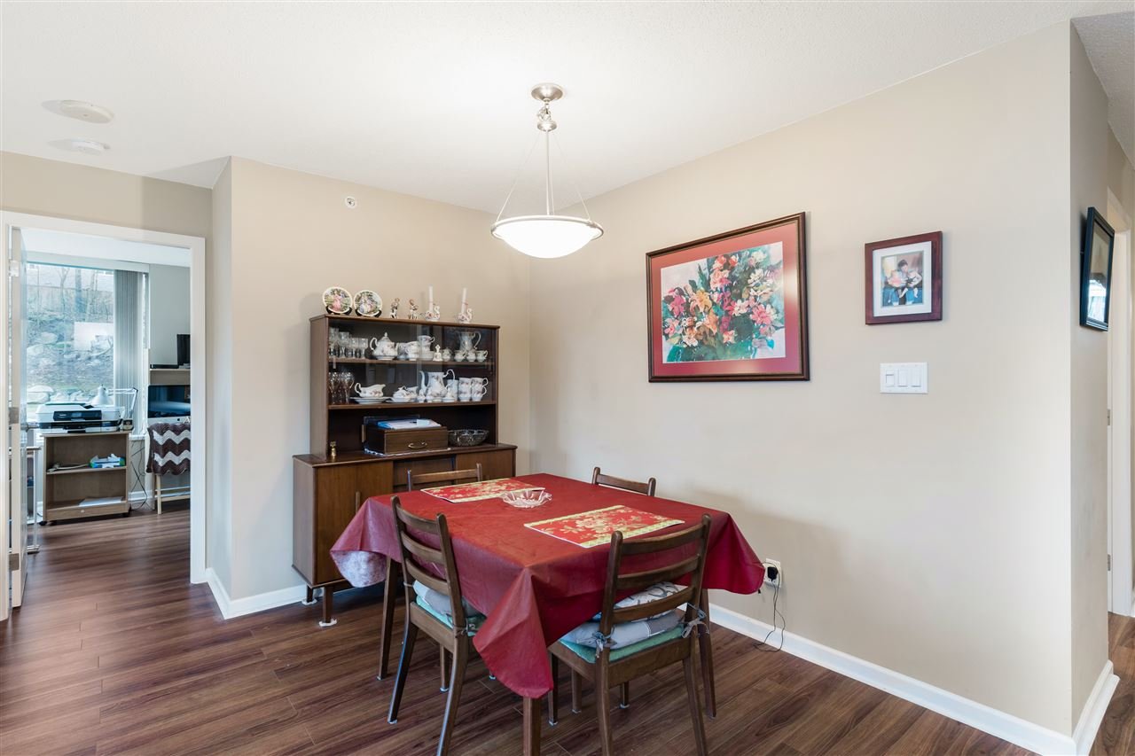 295 Guildford Wy, #201