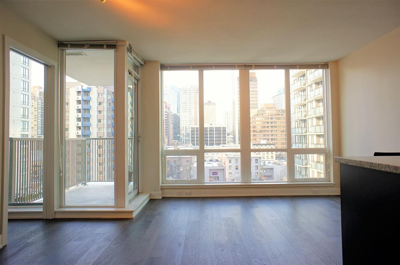 1055 Richards St, #1203