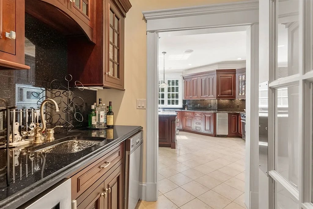 15 Rockport Rd