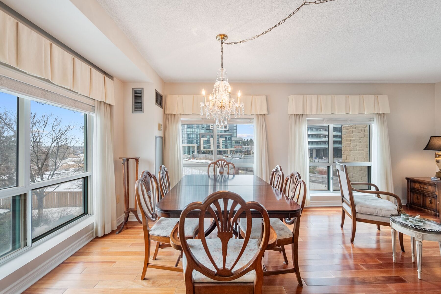 101 Subway Cres #311
