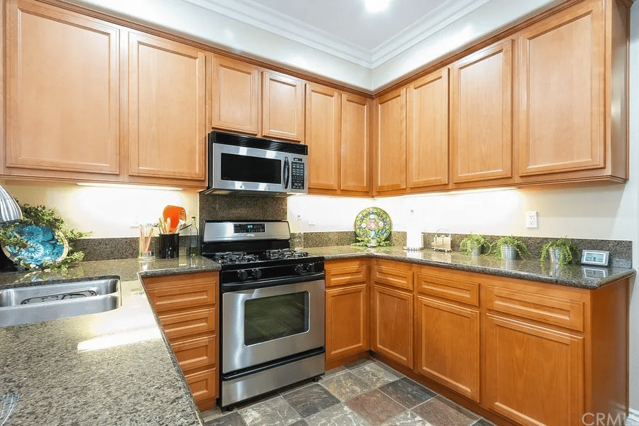 172 Sellas Rd S