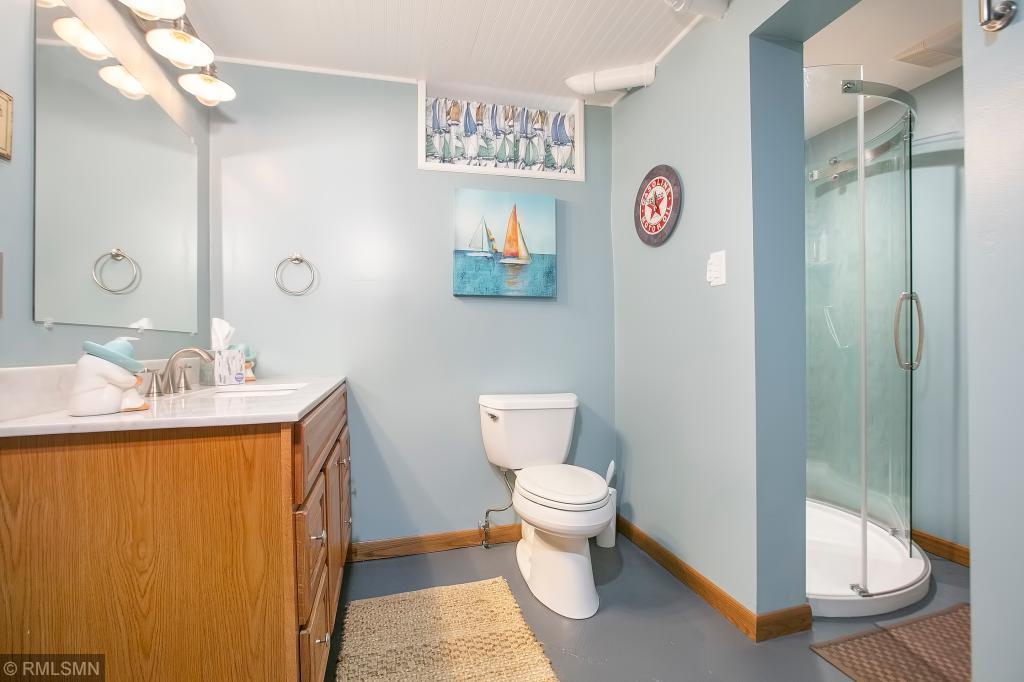 4450 Urbandale Ct N