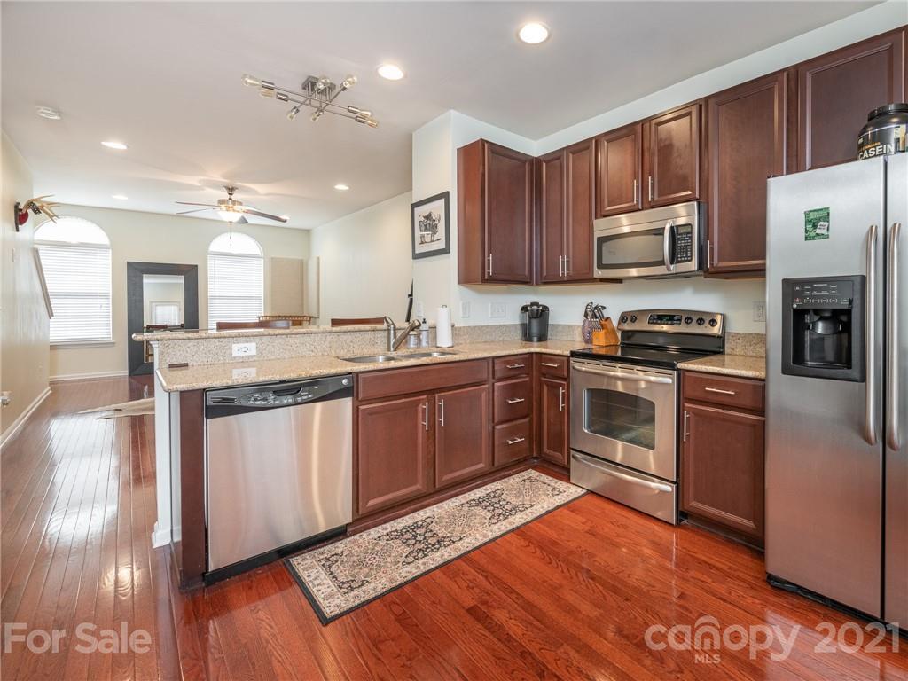 249 Irwin Ave