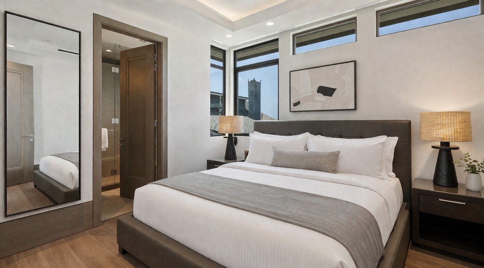 716 The Strand
