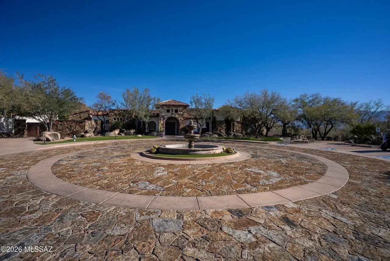 14248 N Hidden Enclave Pl