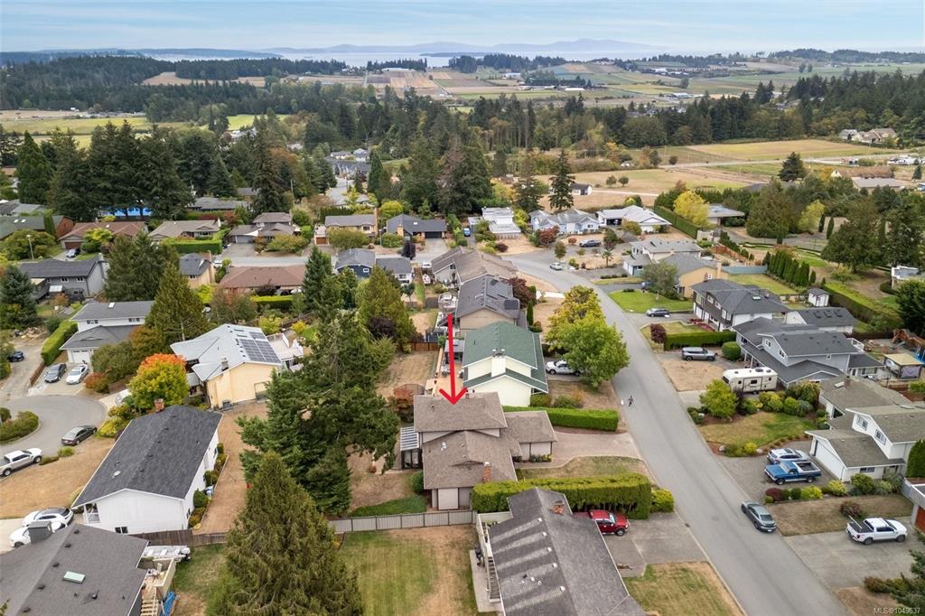 2056 Skyline Cres