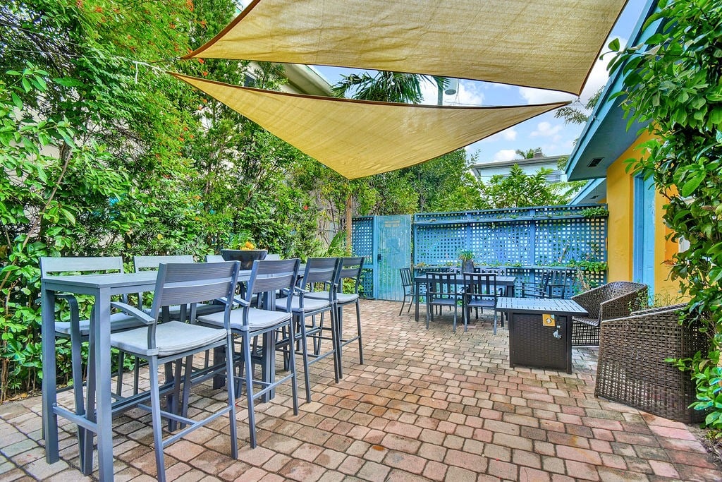 Boutique South Beach Hotel Sells by Luca Migliore