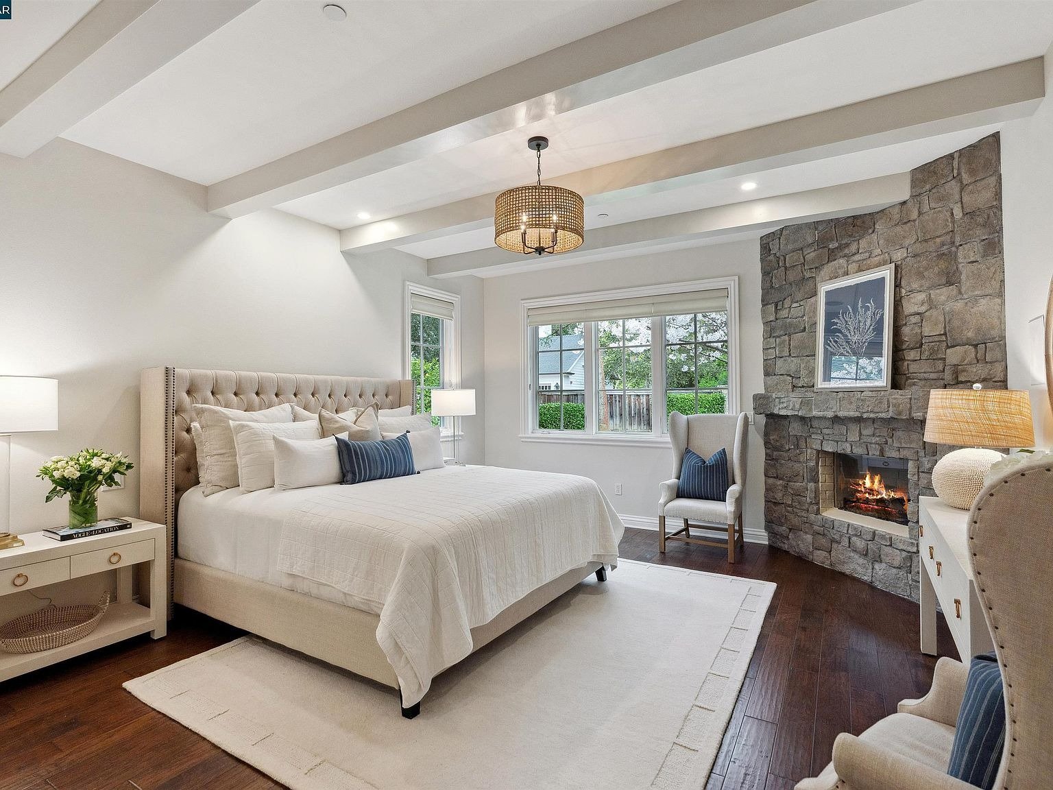 56 Hidden Oaks Dr