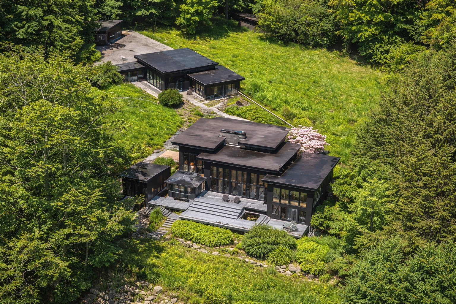 5015 Crow Hill Rd