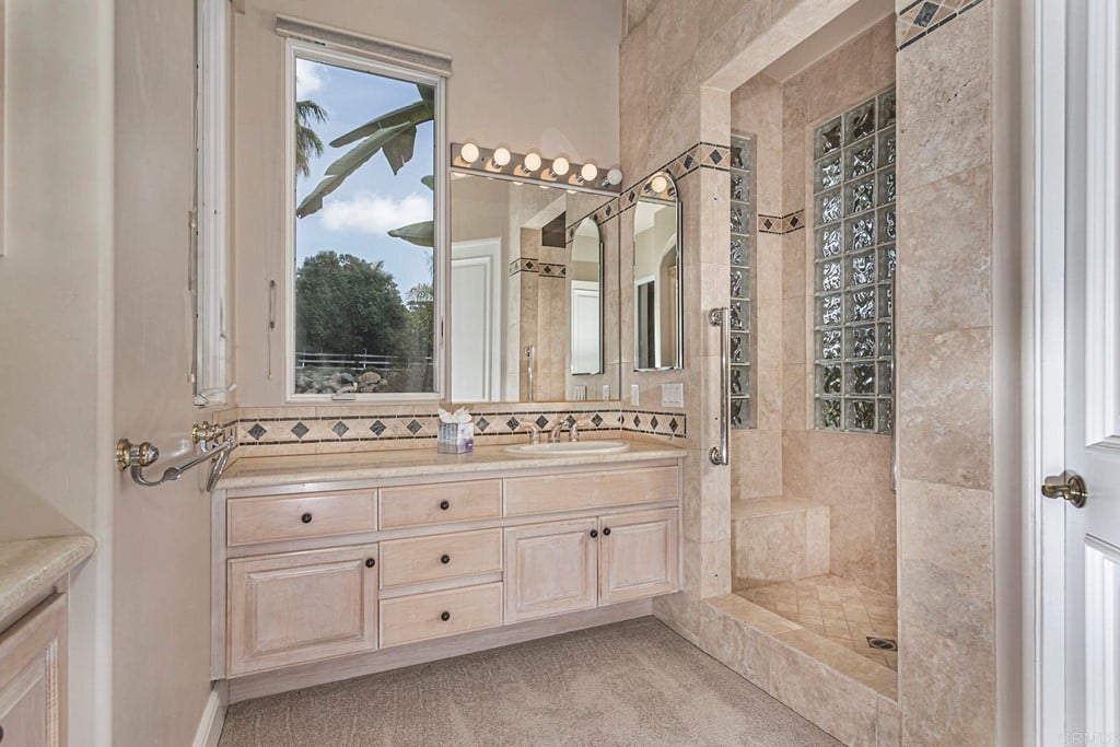 6944 Rancho Cielo