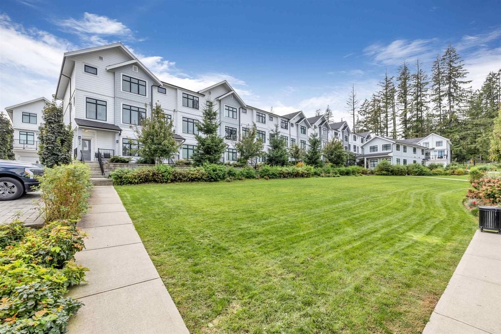 17557 100 Ave, #32