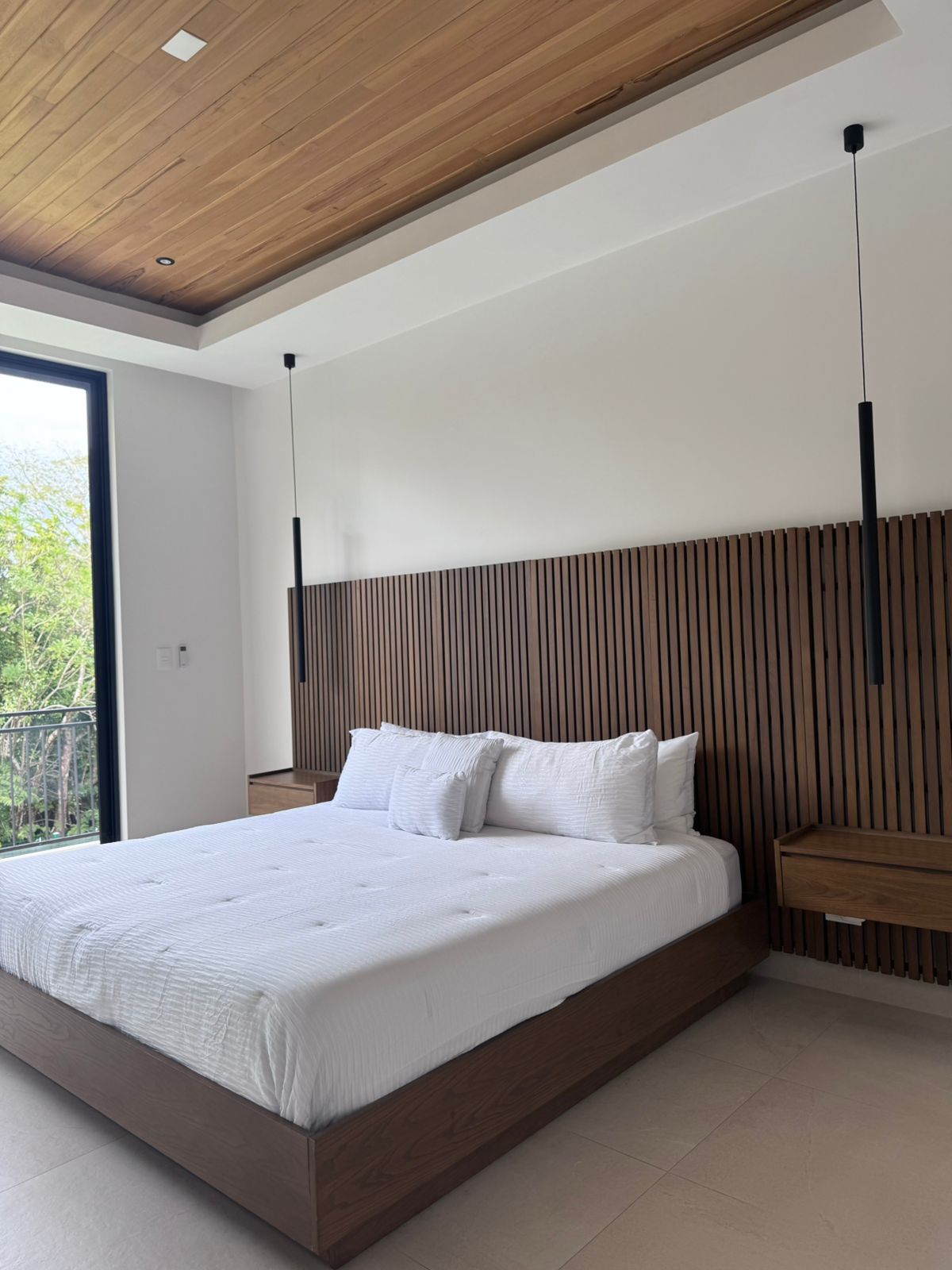 Turnkey Tropical-Modern 4BR Villa with Private Pool in Prestigious Hacienda Pinilla