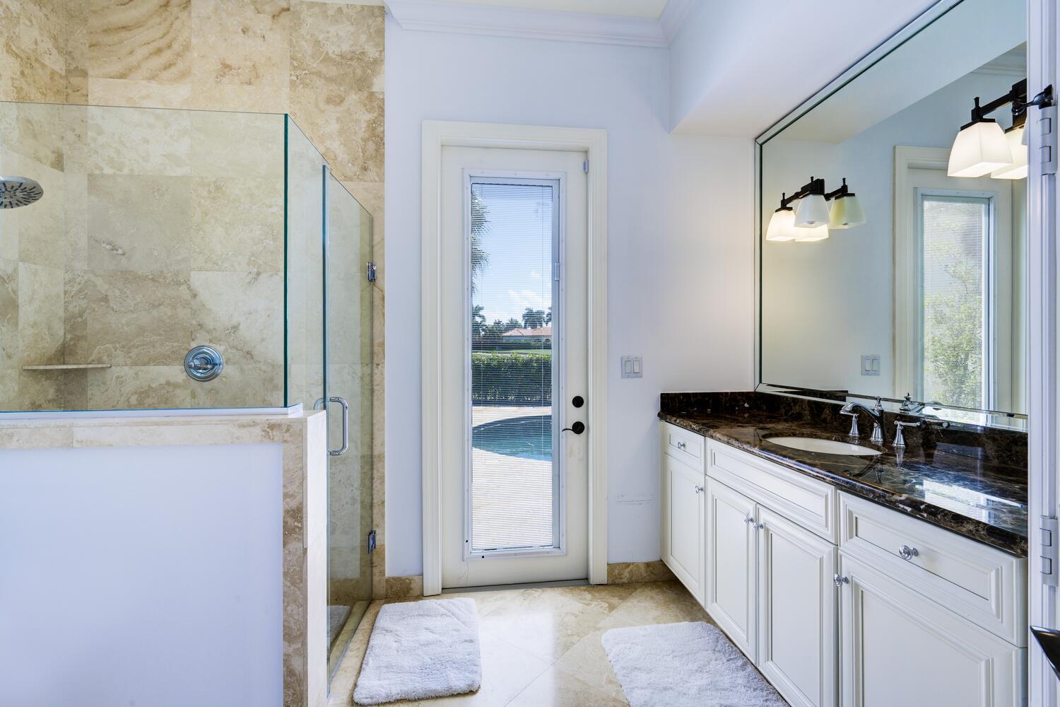 538 Les Jardin Dr
