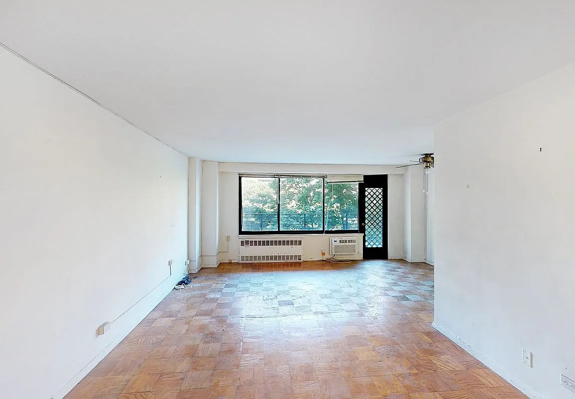 382 Central Park W APT: 4N