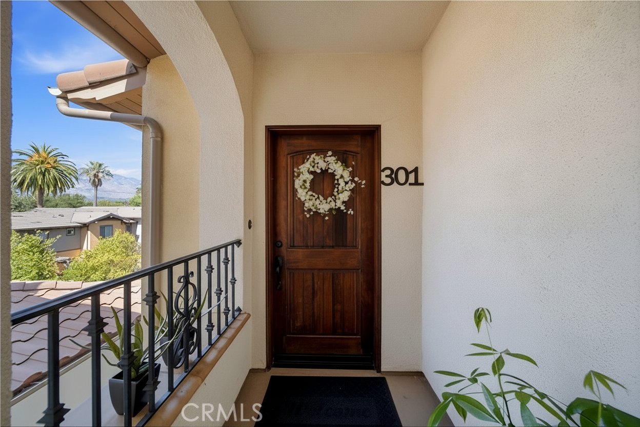 2454 Oswego #301