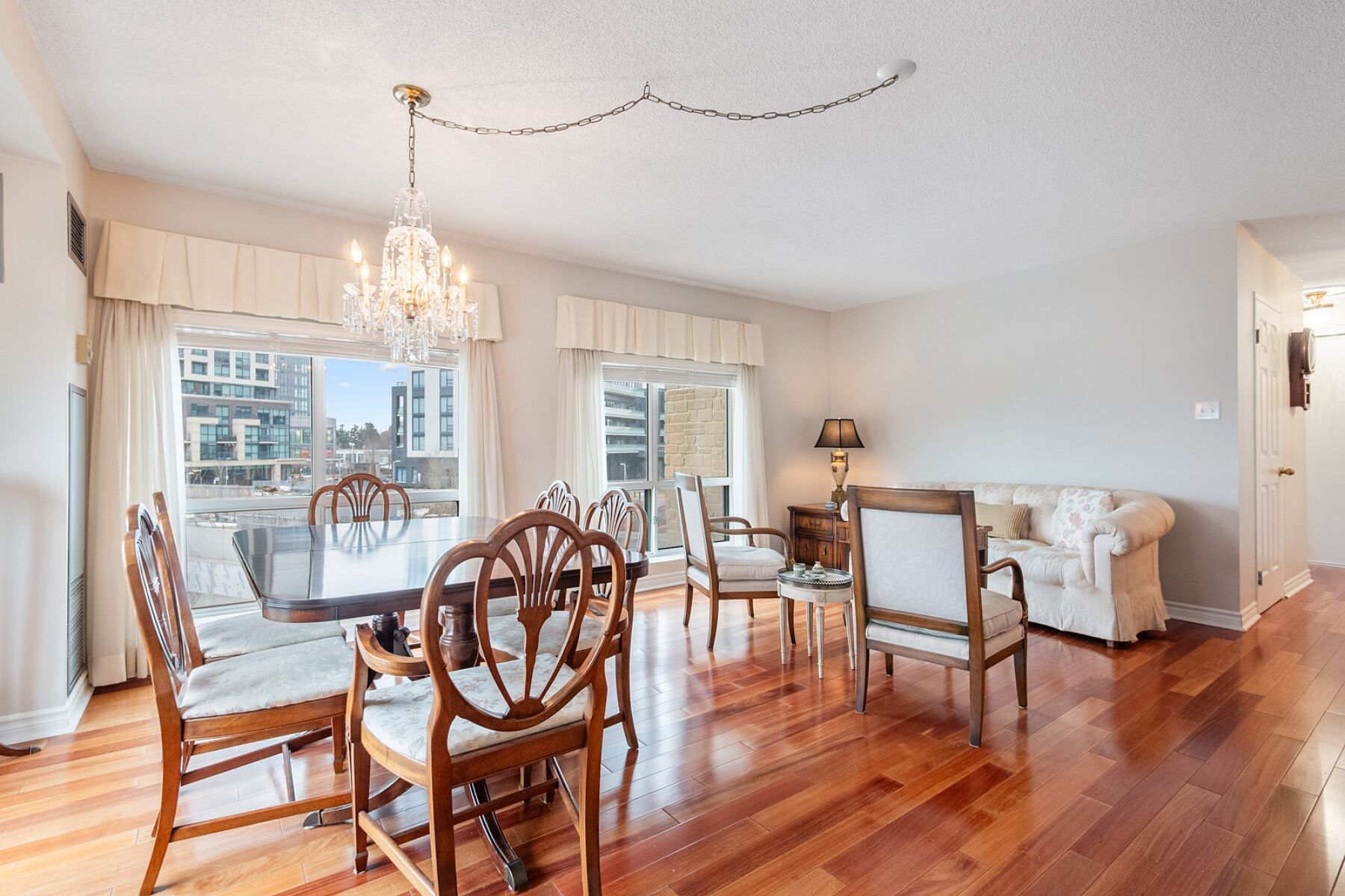101 Subway Cres #311