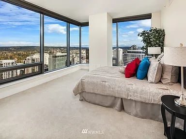 650 Bellevue Way NE # 3501