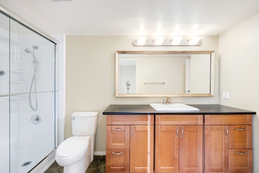 1412 Esquimalt Ave, #701