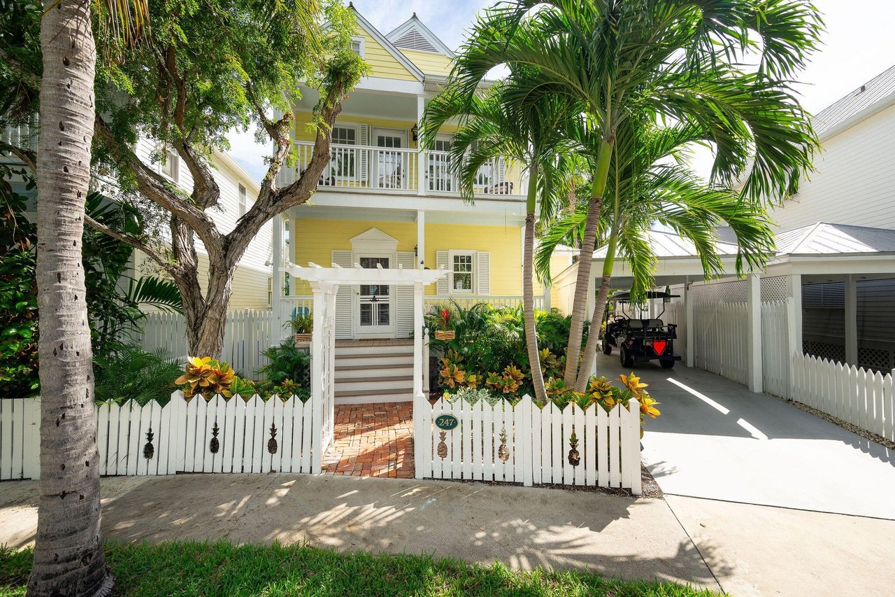 247 Golf Club Dr