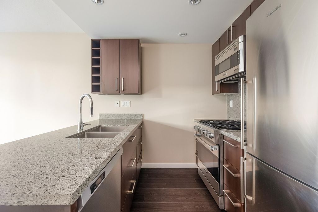 138 W 1 Ave, #507