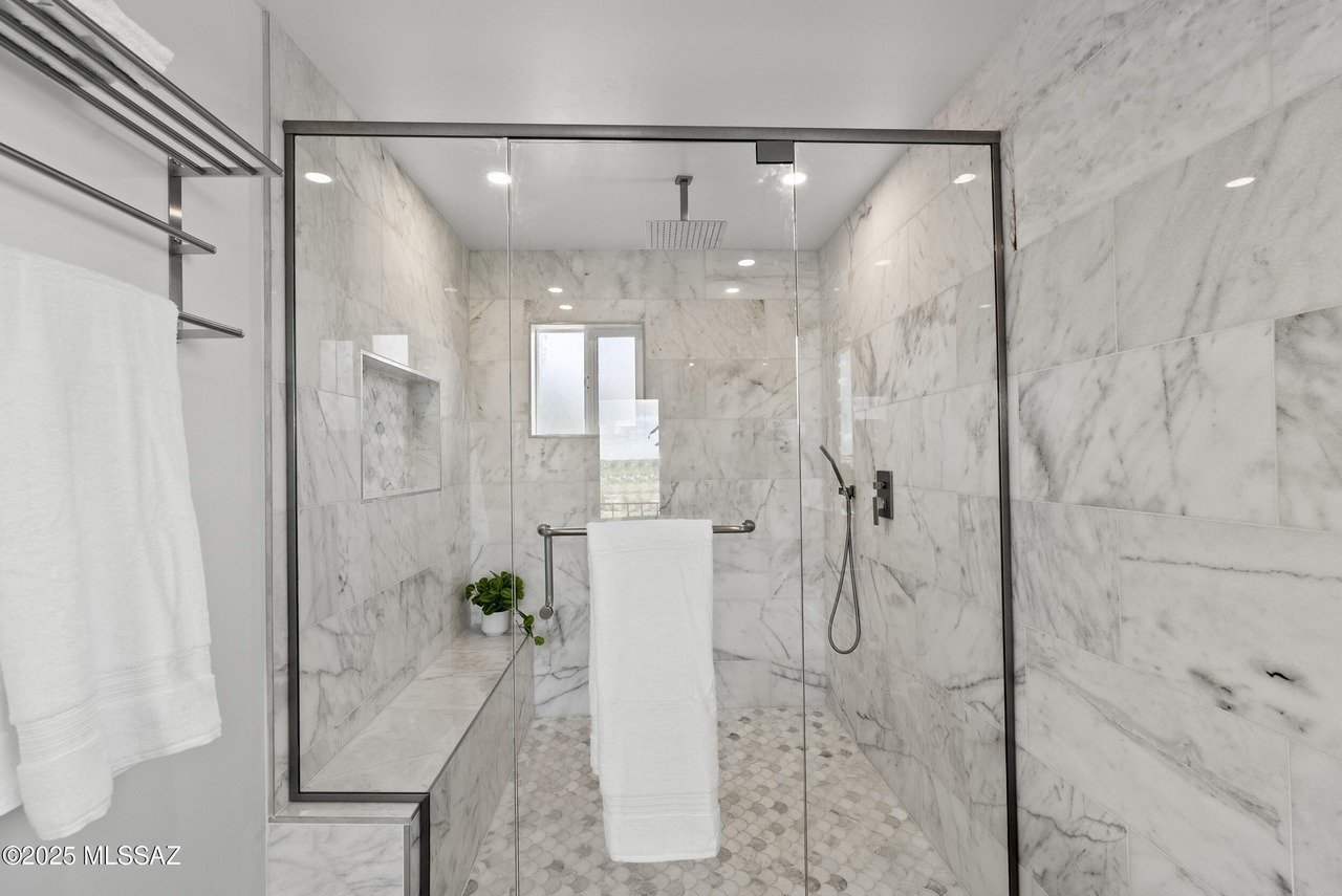 5240 E River House Rd