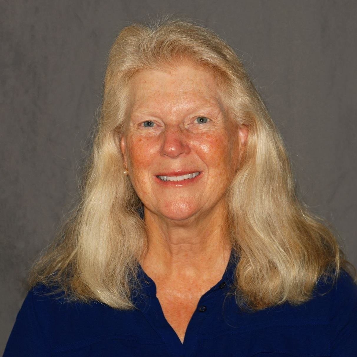 Dawn Yamine Battle Mountain, MV Real Estate Agent Headshot