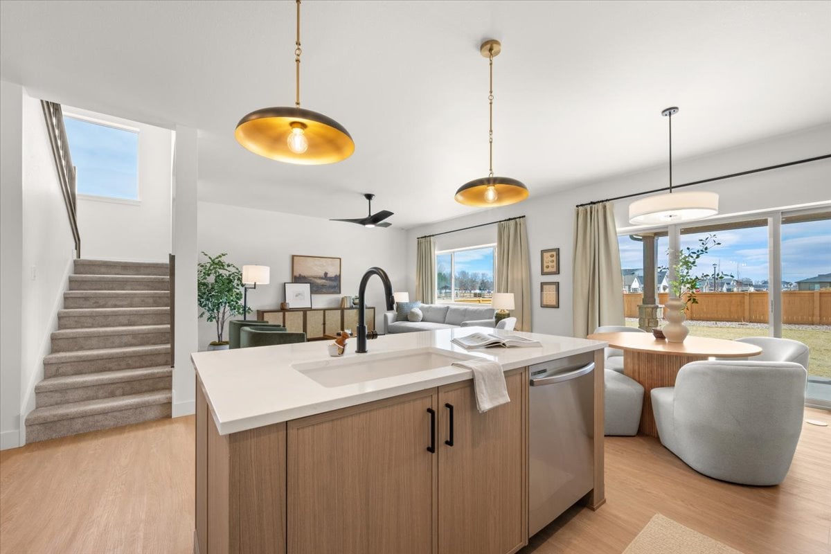 15 Snowcap Dr Windsor