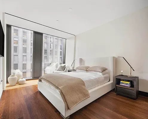 53 W 53rd St #24E
