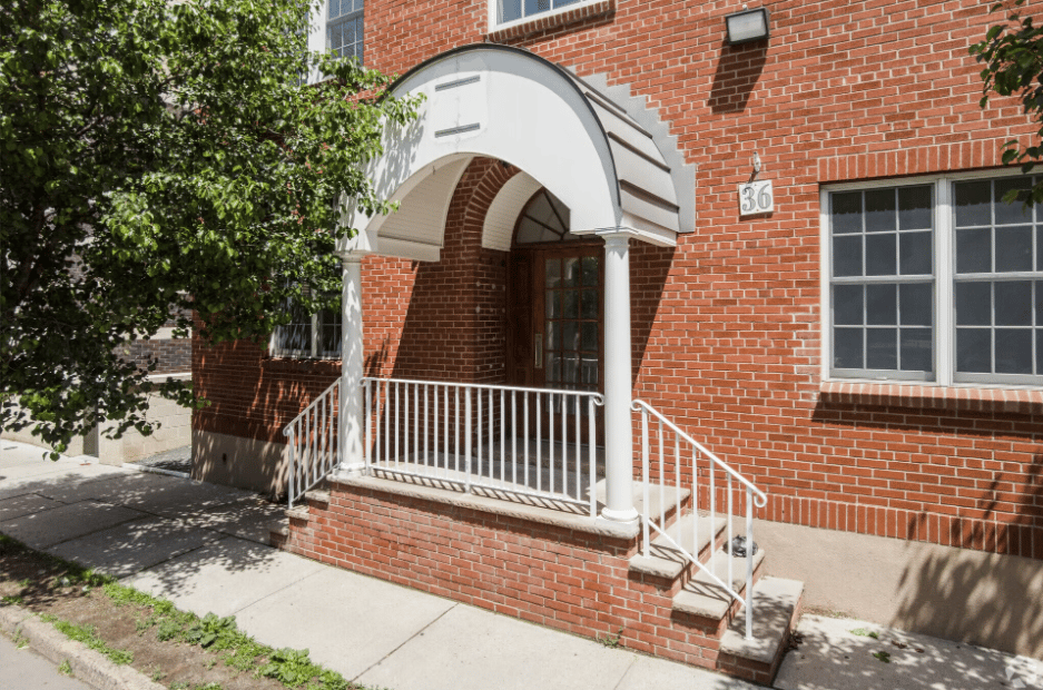 36 Bergen St - Office