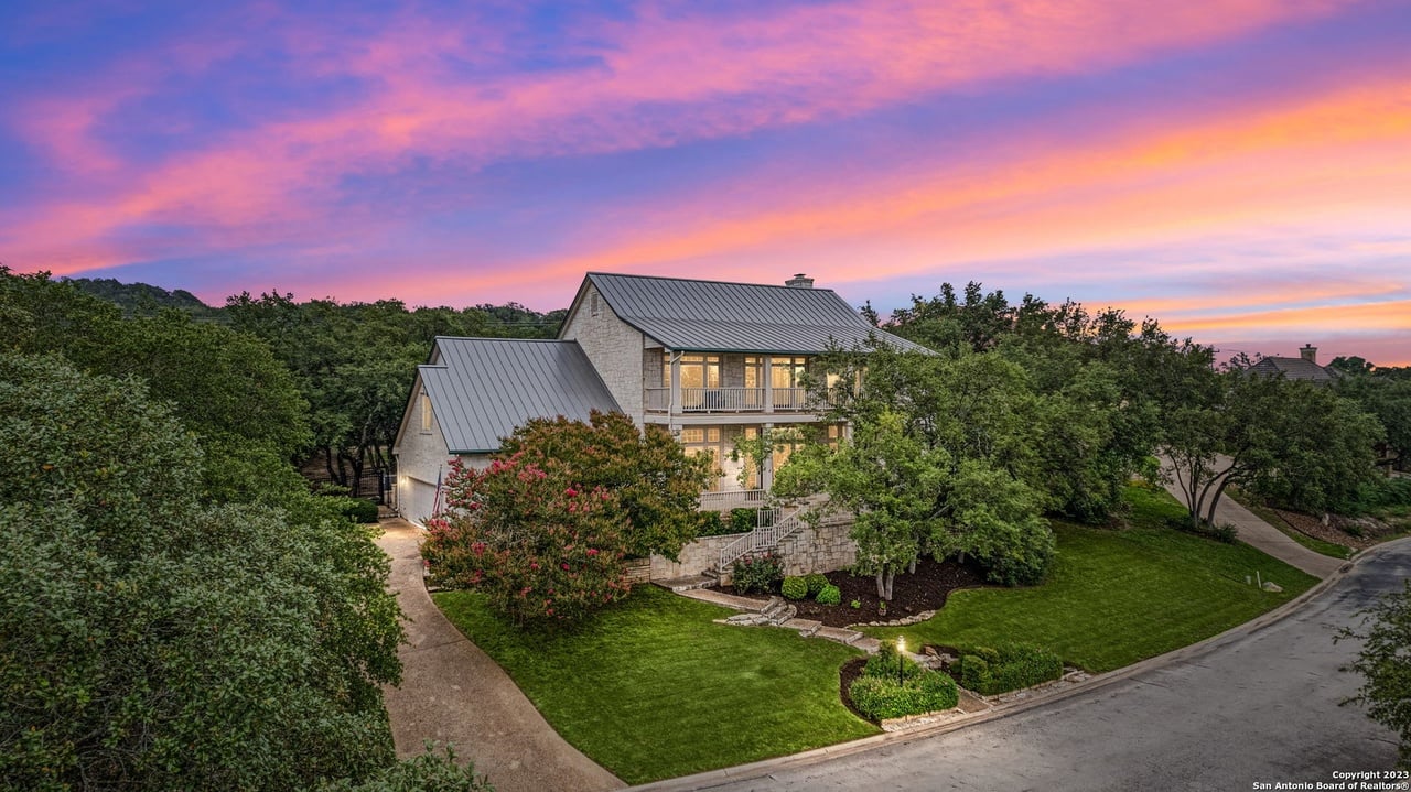 16 Highgate Dr