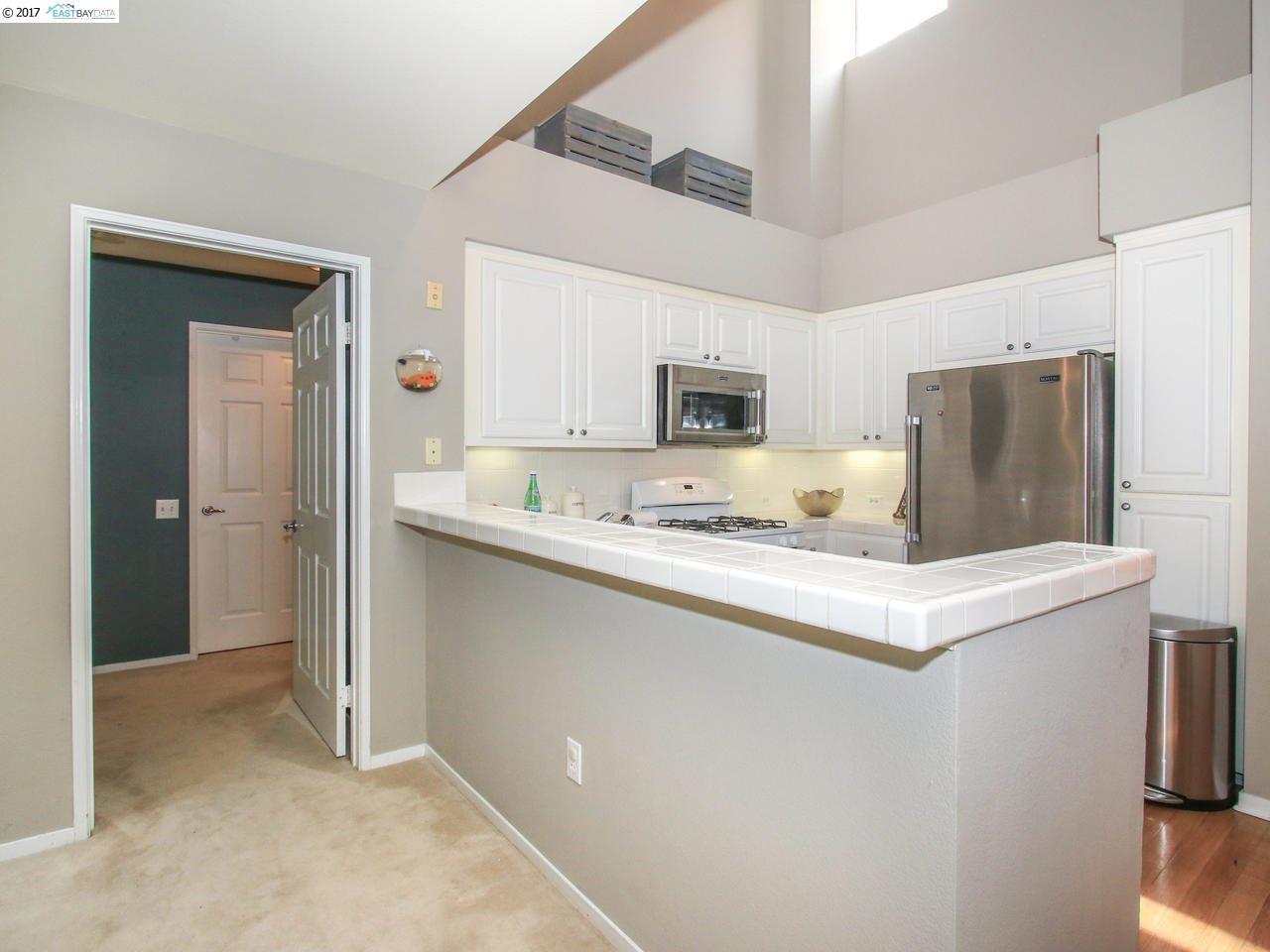 220 Caldecott Ln, #310
