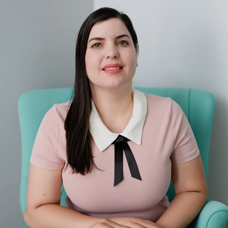 Laura Castro Newport News, VA Real Estate Agent Headshot