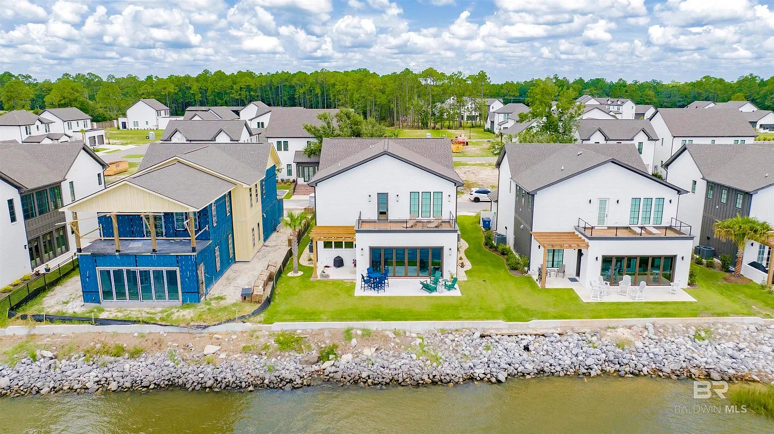 873 Inlet Cir