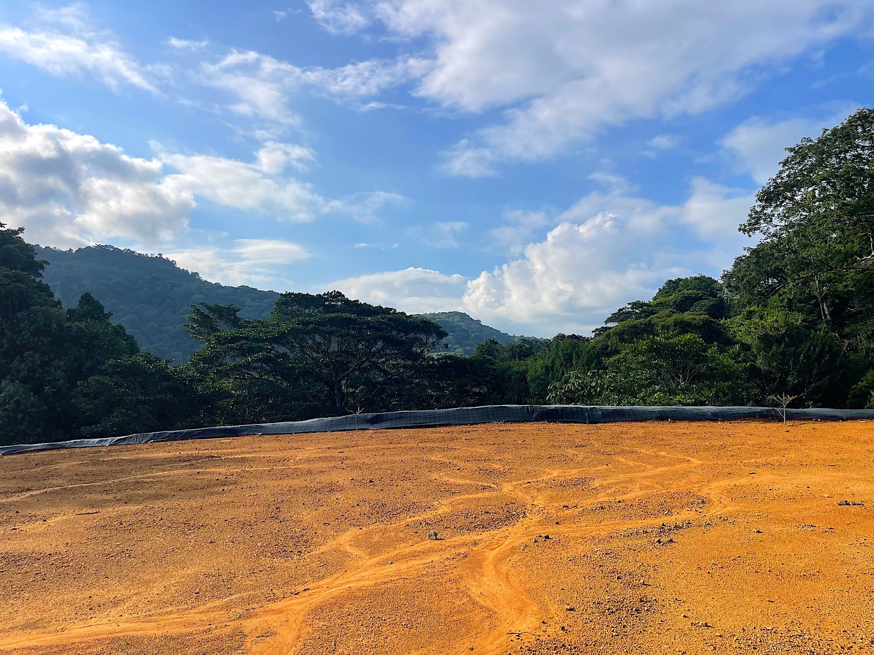30-ACRES OF LAND WITH RIVER ACCESS, ROADS, AND BUILDING PADS IN LAGUNAS