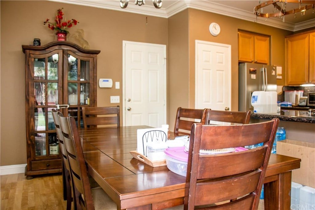 8 Ametrine Way